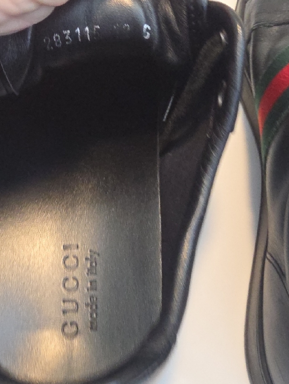 Gucci Black Leather Men's Sneakers with Green & Red Stripe Size 12 - Picture 9 of 9